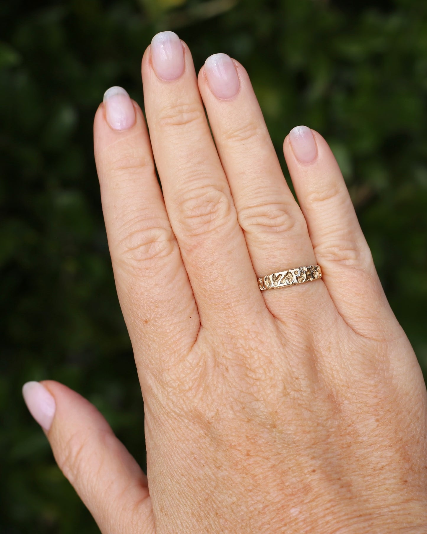 MIZPAH ring, 9ct Yellow Gold, size P or 7.75