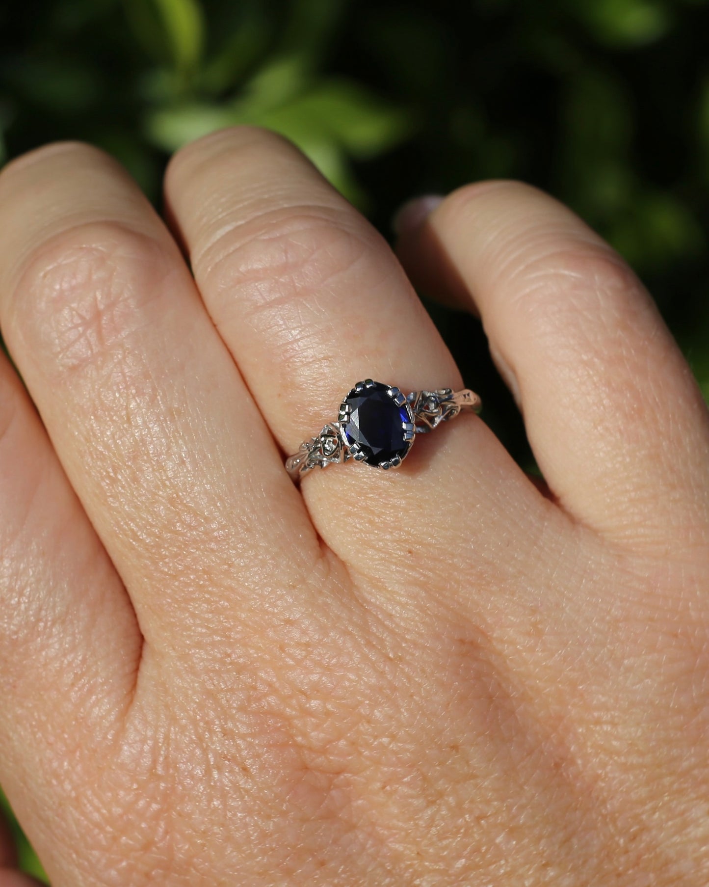 1.3ct Natural Blue Australian Sapphire, in a Vintage Double Claw Set 9ct White Gold Filigree Ring, size P or 7.75, 2.45g