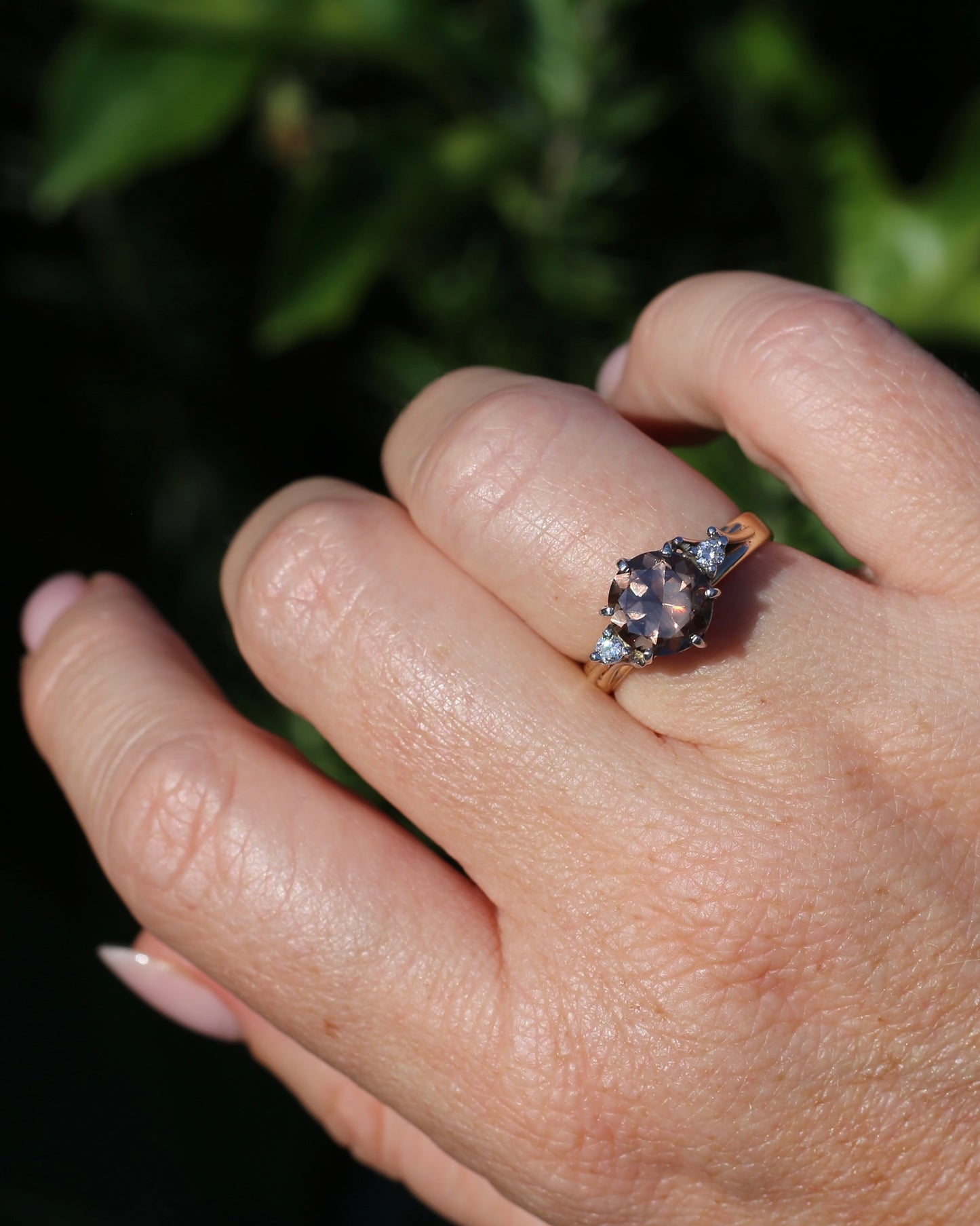Vintage Circa 1960s 3.44ct Zircon and Diamond Trilogy, 9ct Yellow and White Gold, size 8 or Q, 3.95g