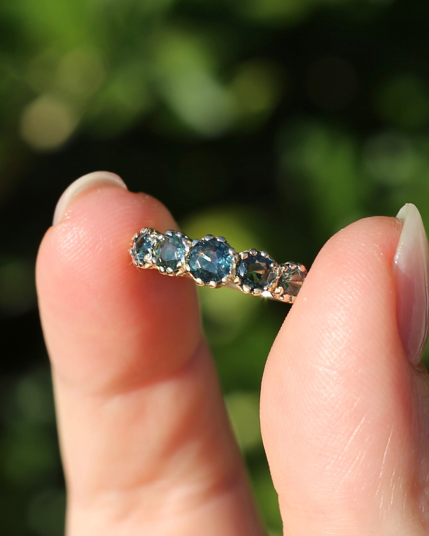 1.58ct Parti 5 Stone Multi Claw Set Vintage Ring, 9ct Yellow Gold, size P or 7.5