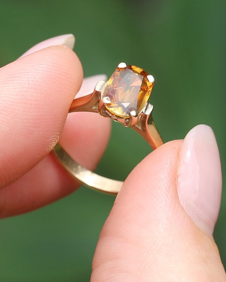 Vintage Yellow Sapphire Ring, 9ct Yellow Gold, size M1/2 or 6.5, 2.68g