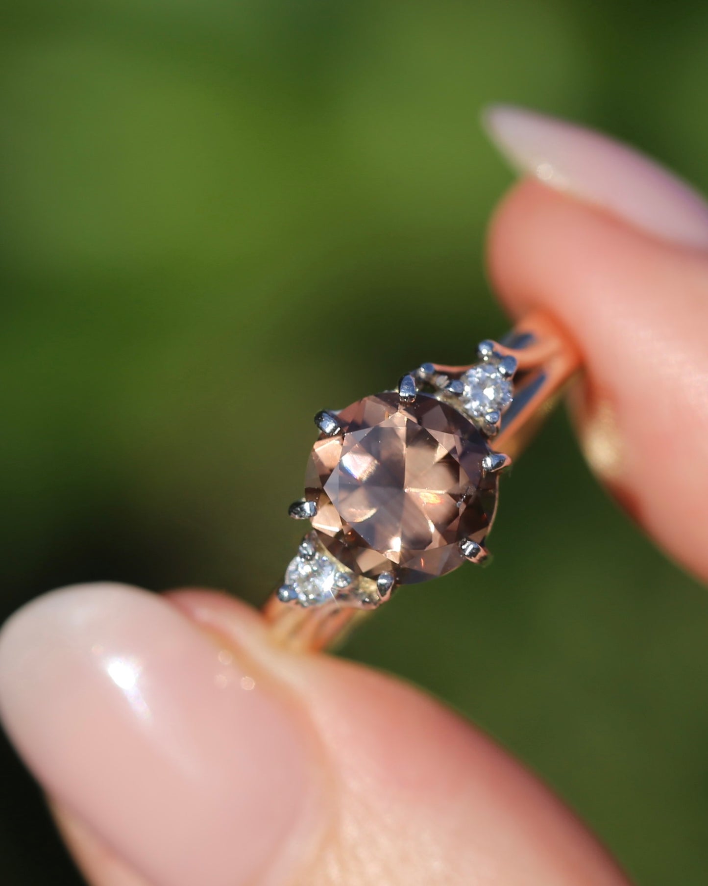 Vintage Circa 1960s 3.44ct Zircon and Diamond Trilogy, 9ct Yellow and White Gold, size 8 or Q, 3.95g