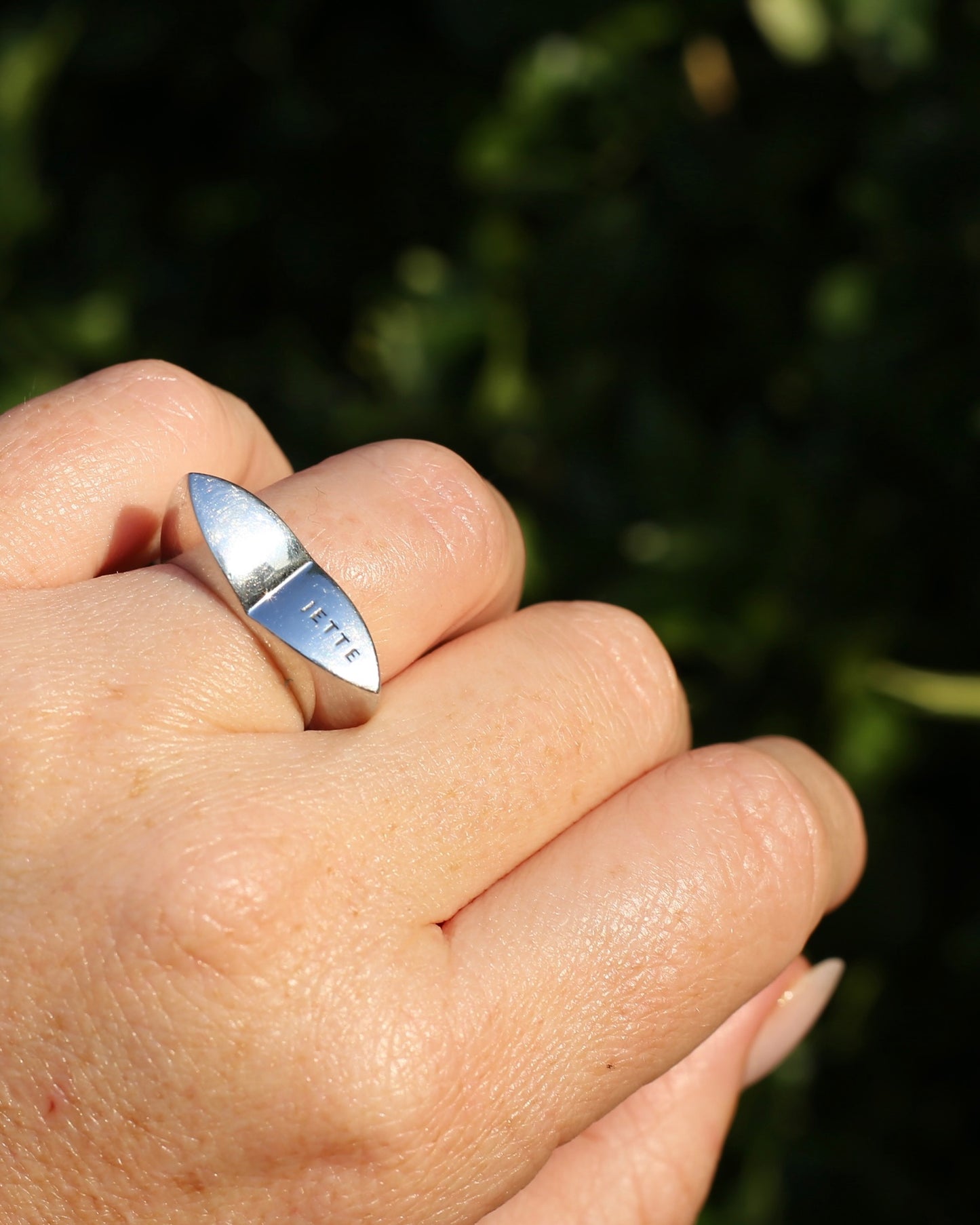 German Jette Ring, Sterling Silver, 8.1g, size O or 7.25 (feels more like N1/2)