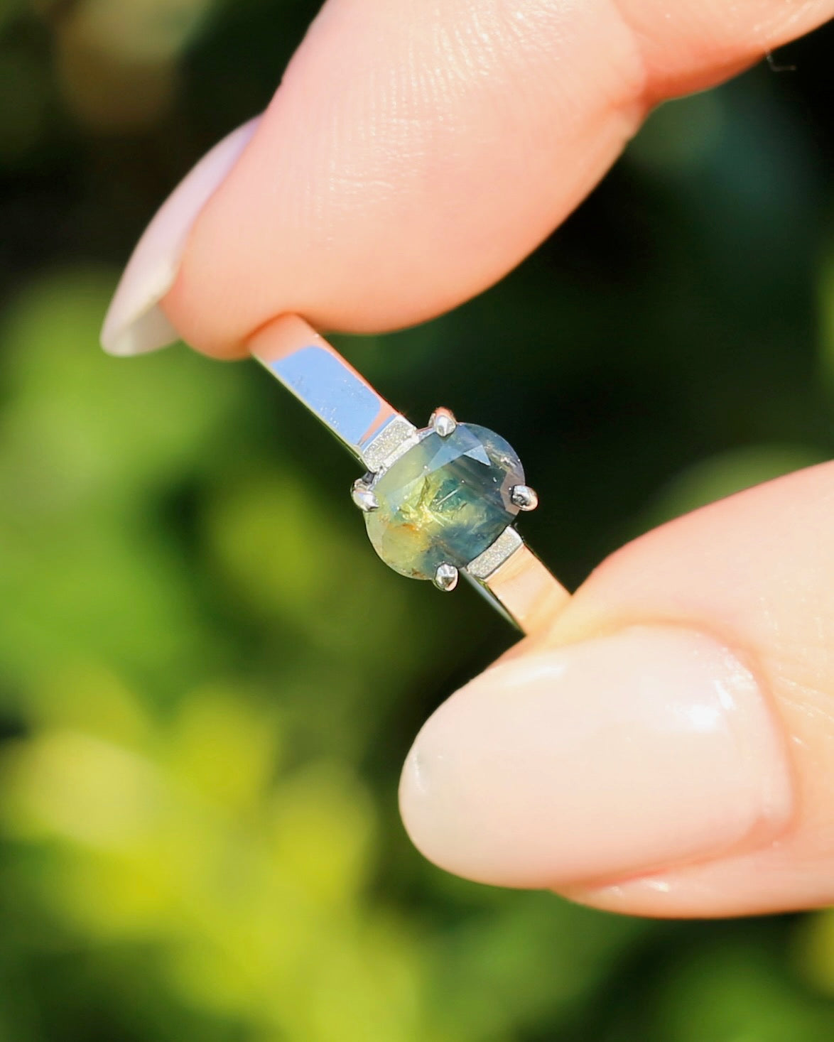 Bi Colour Natural Sapphire, Sterling Silver, size O or 7.25