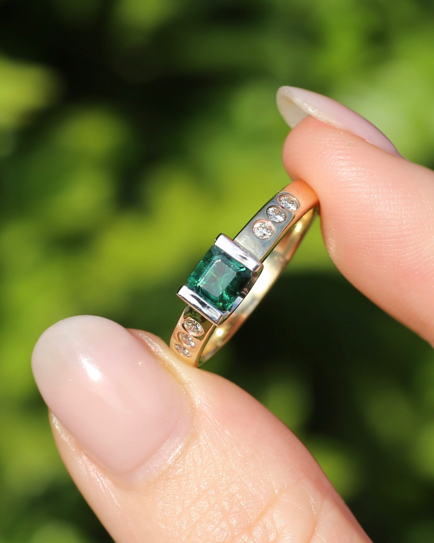 Vintage Chunky East West Set Semi Bezel Tourmaline and Flush Set Diamonds, 9ct Yellow and White Gold, size 9 or S, 4.37g