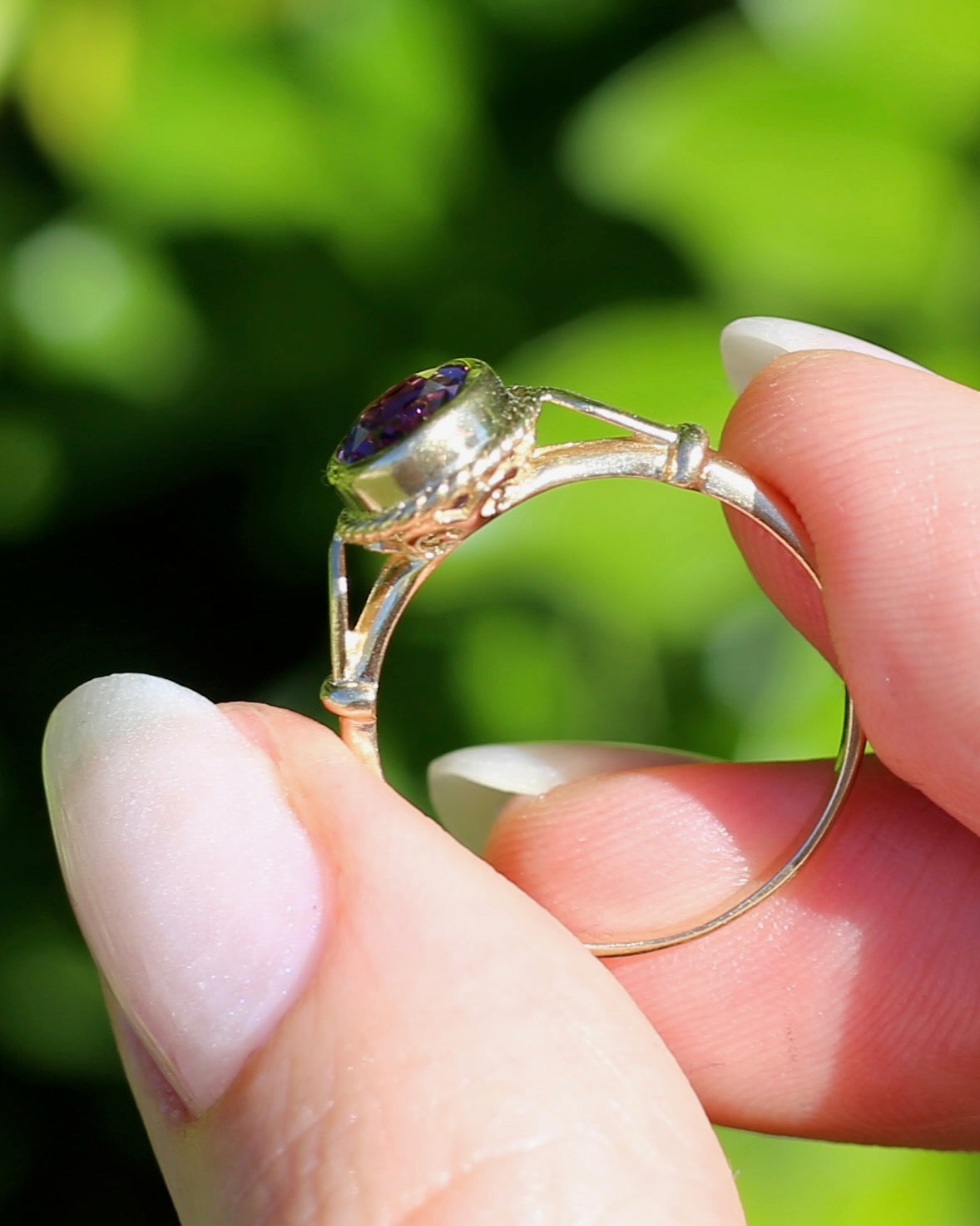 Bezel Set Oval Amethyst in Fabulous Rope Surround and Filigree base, 9ct Yellow Gold, size P1/2 or nearly 8