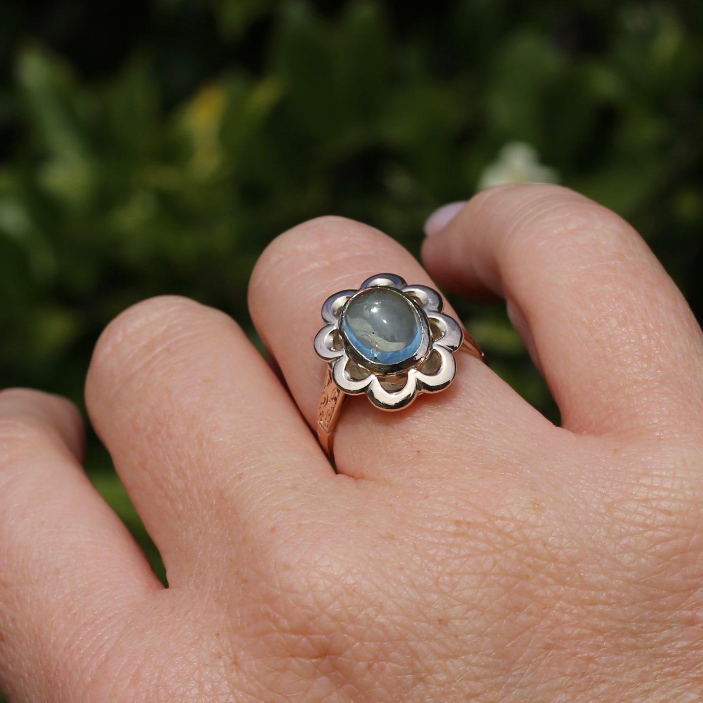 2.35ct Natural Aquamarine Cabochon in Vintage Floral 9ct Gold Ring, size O or 7.25
