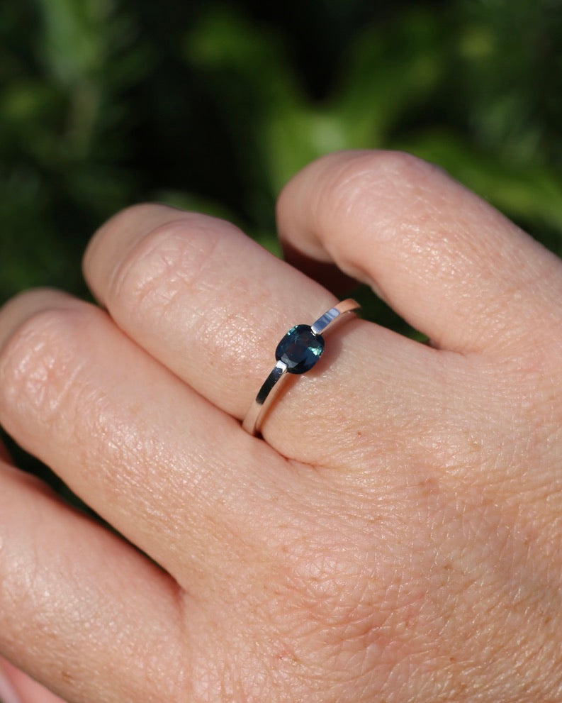 Australian Parti Sapphire Ring in Silver, size P or 7.75, 2.7g