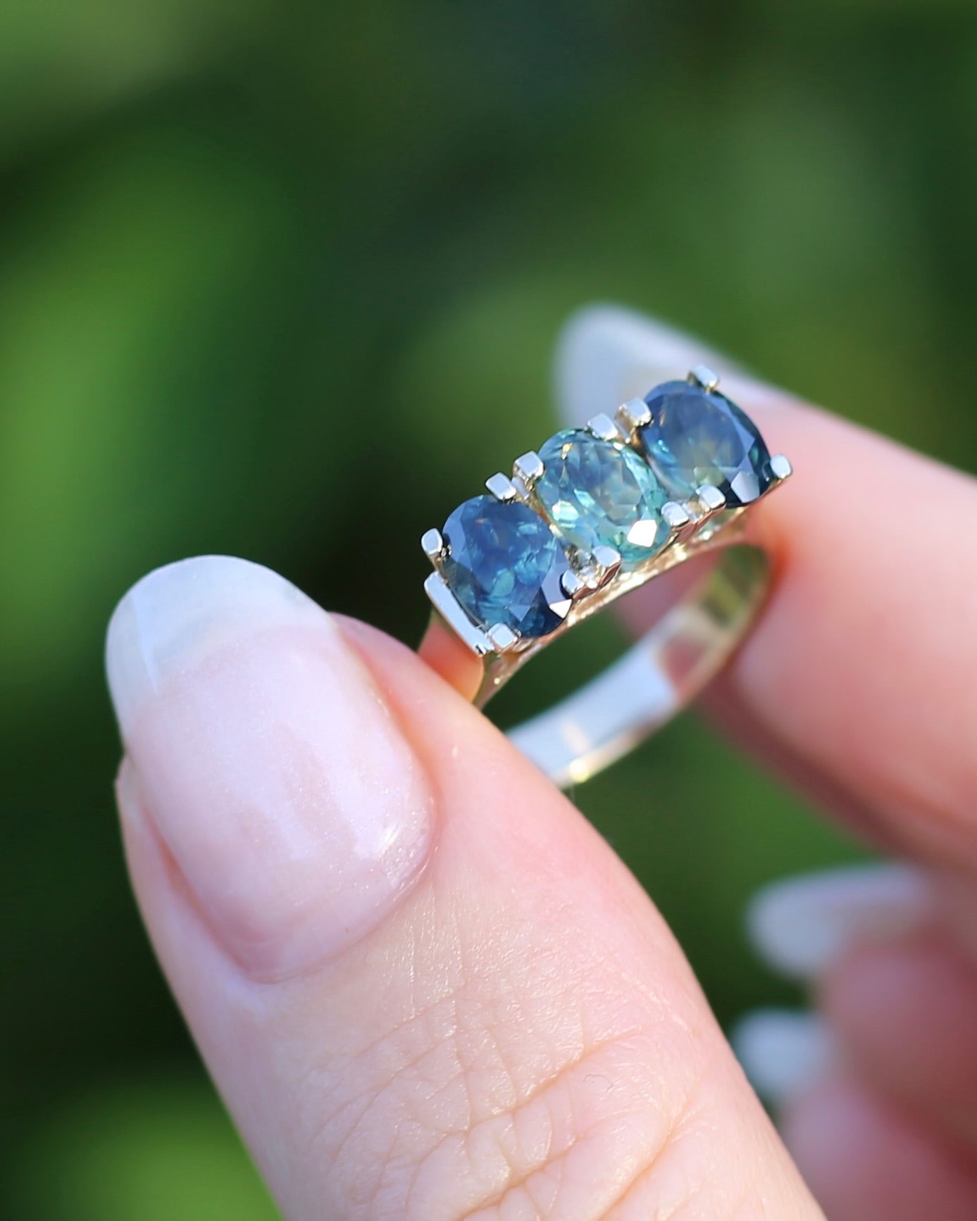 Circa 1980s 2.5ct Parti Trilogy, 9ct Yellow Gold, size P or 7.75, with valuation