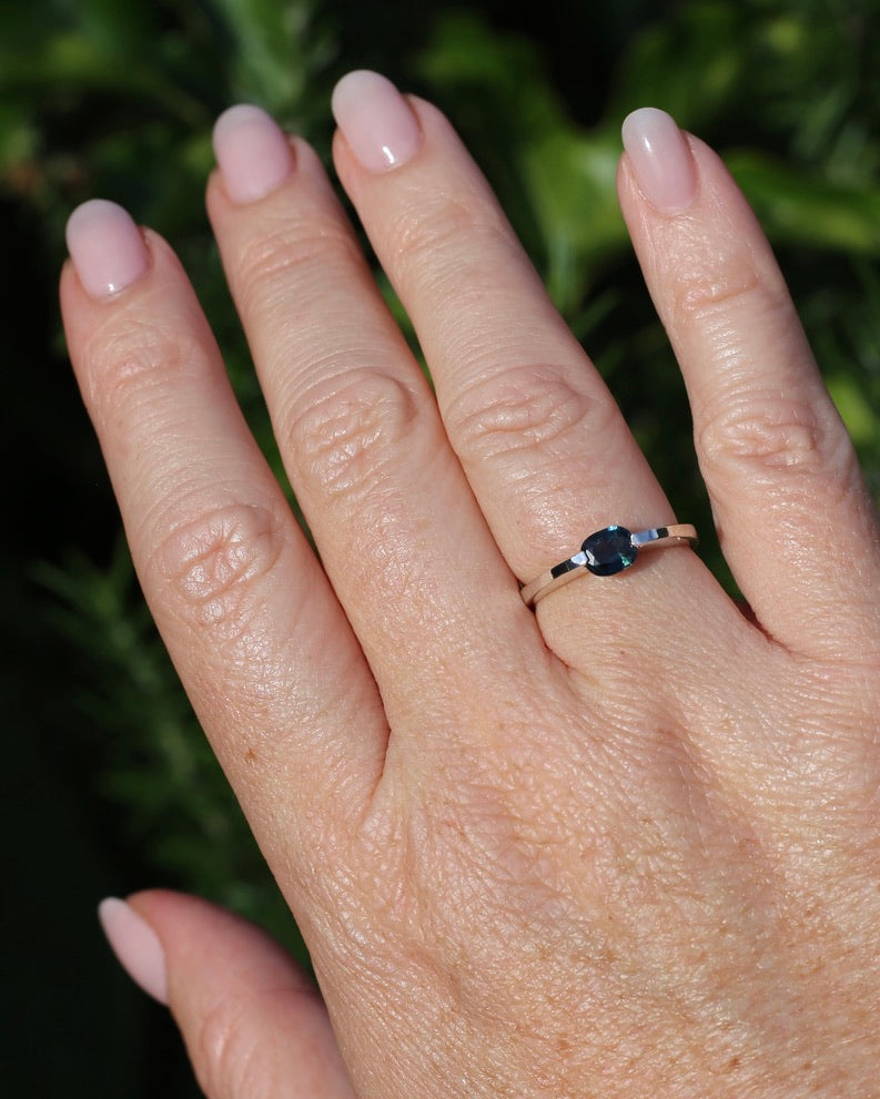 Australian Parti Sapphire Ring in Silver, size P or 7.75, 2.7g