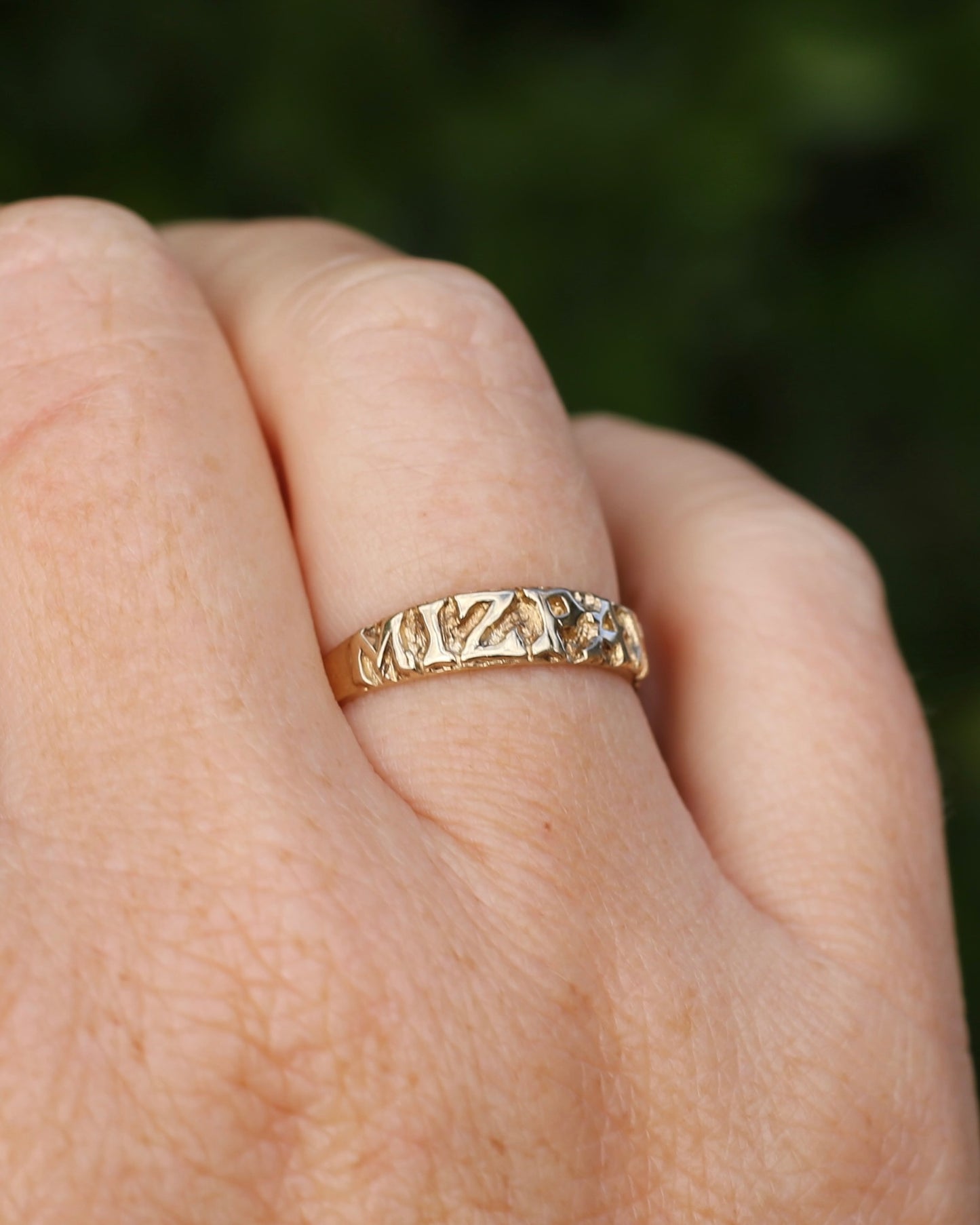 MIZPAH ring, 9ct Yellow Gold, size P or 7.75