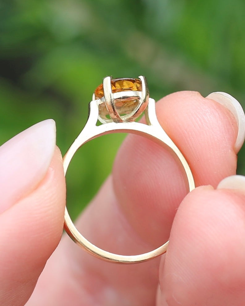 Vintage Yellow Sapphire Ring, 9ct Yellow Gold, size M1/2 or 6.5, 2.68g