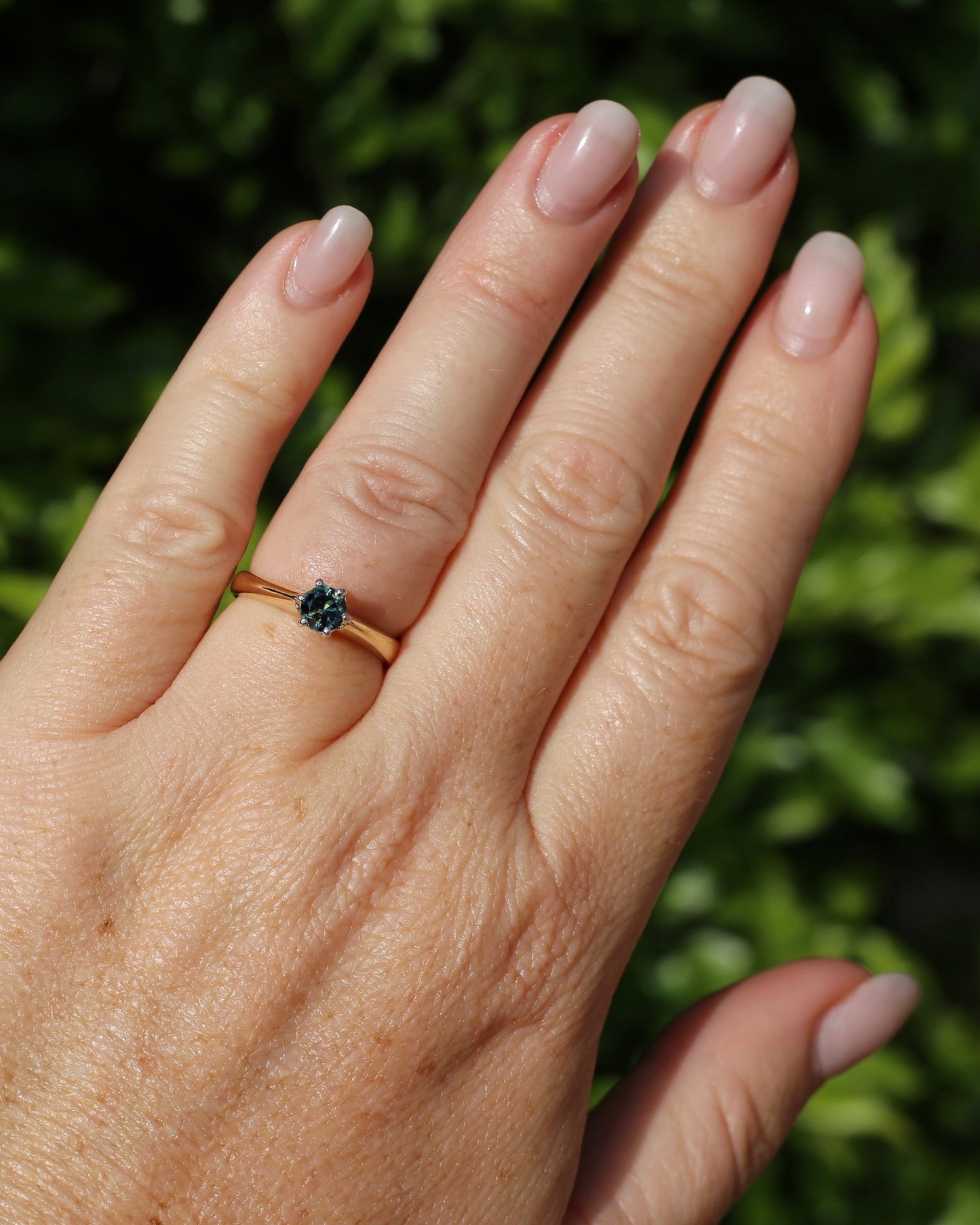 0.55ct Australian Parti Sapphire, 6 Claw Setting, 9ct White and Yellow Gold, size 7 or O, 3.52g