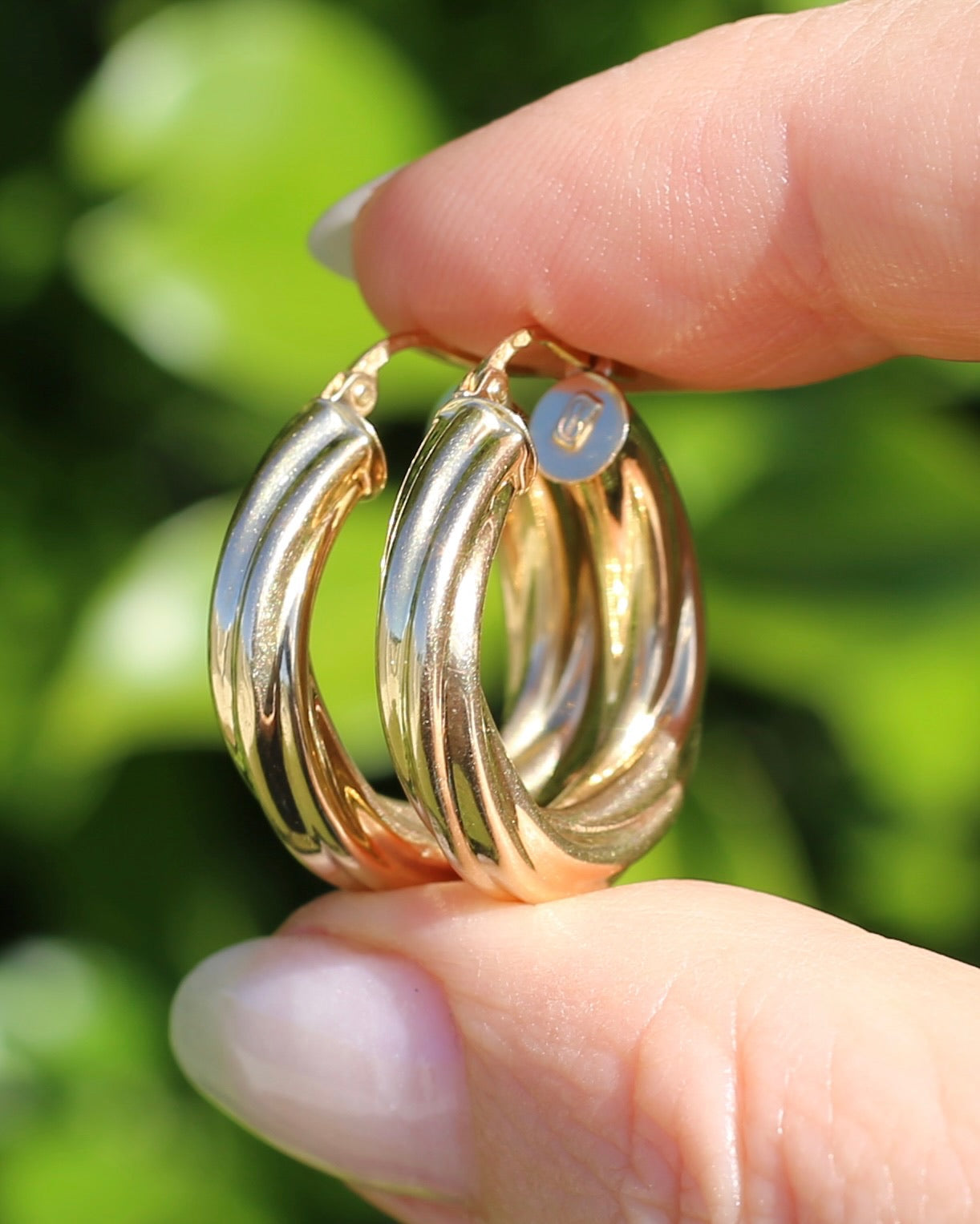 UnoAErre Twisted 9ct Gold Hoop Earrings, 23.6mm 2.33g