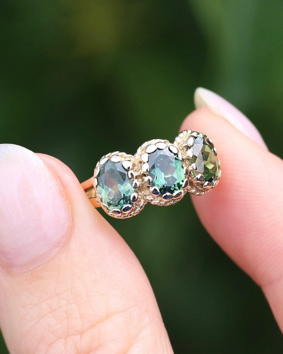 3ct Green Parti Sapphire Claw Set Vintage Ring, 9ct Yellow Gold, size 6 or L1/2