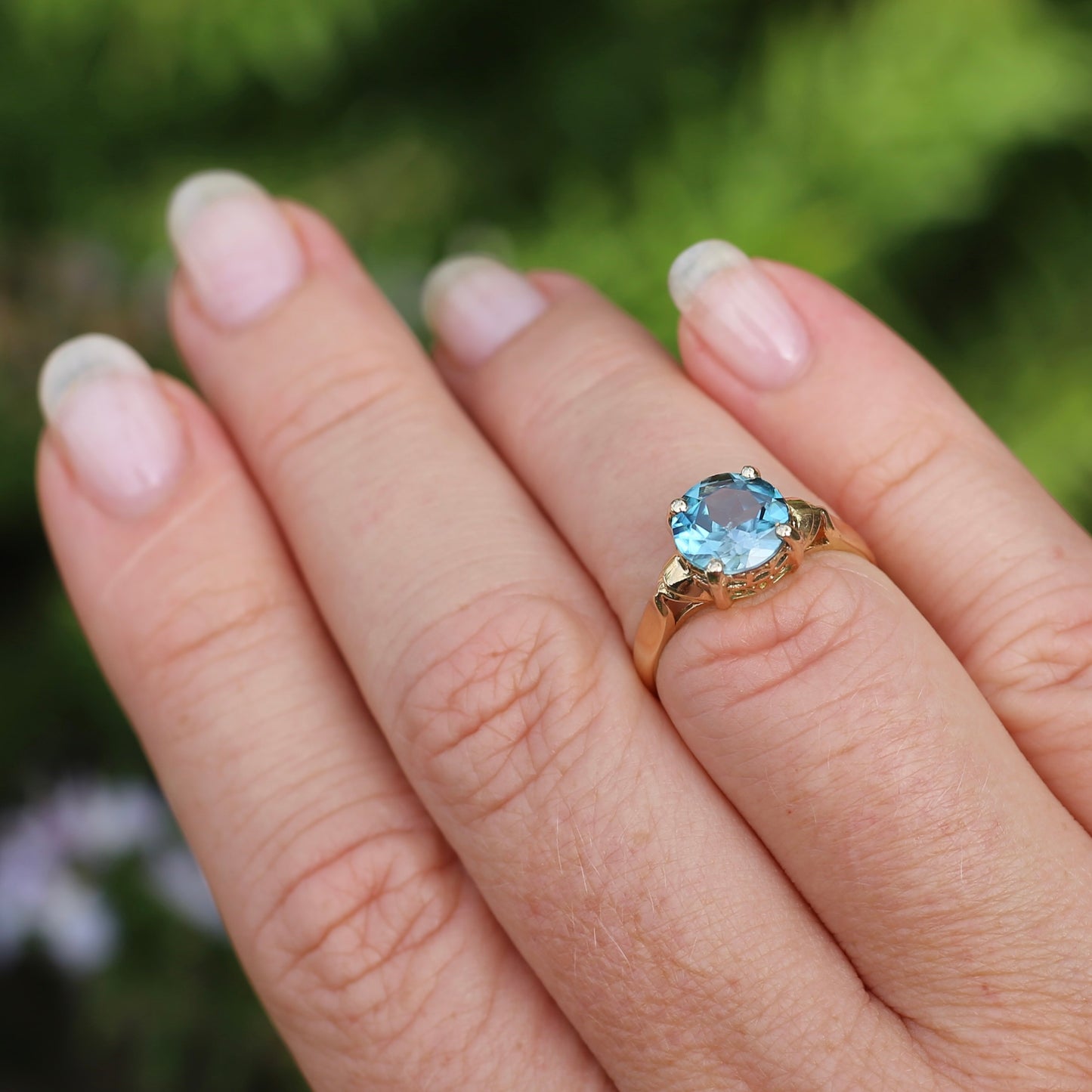 2.48ct Blue Zircon Round Solitaire Ring in 18ct Yellow Gold, size M1/2 or 6.5