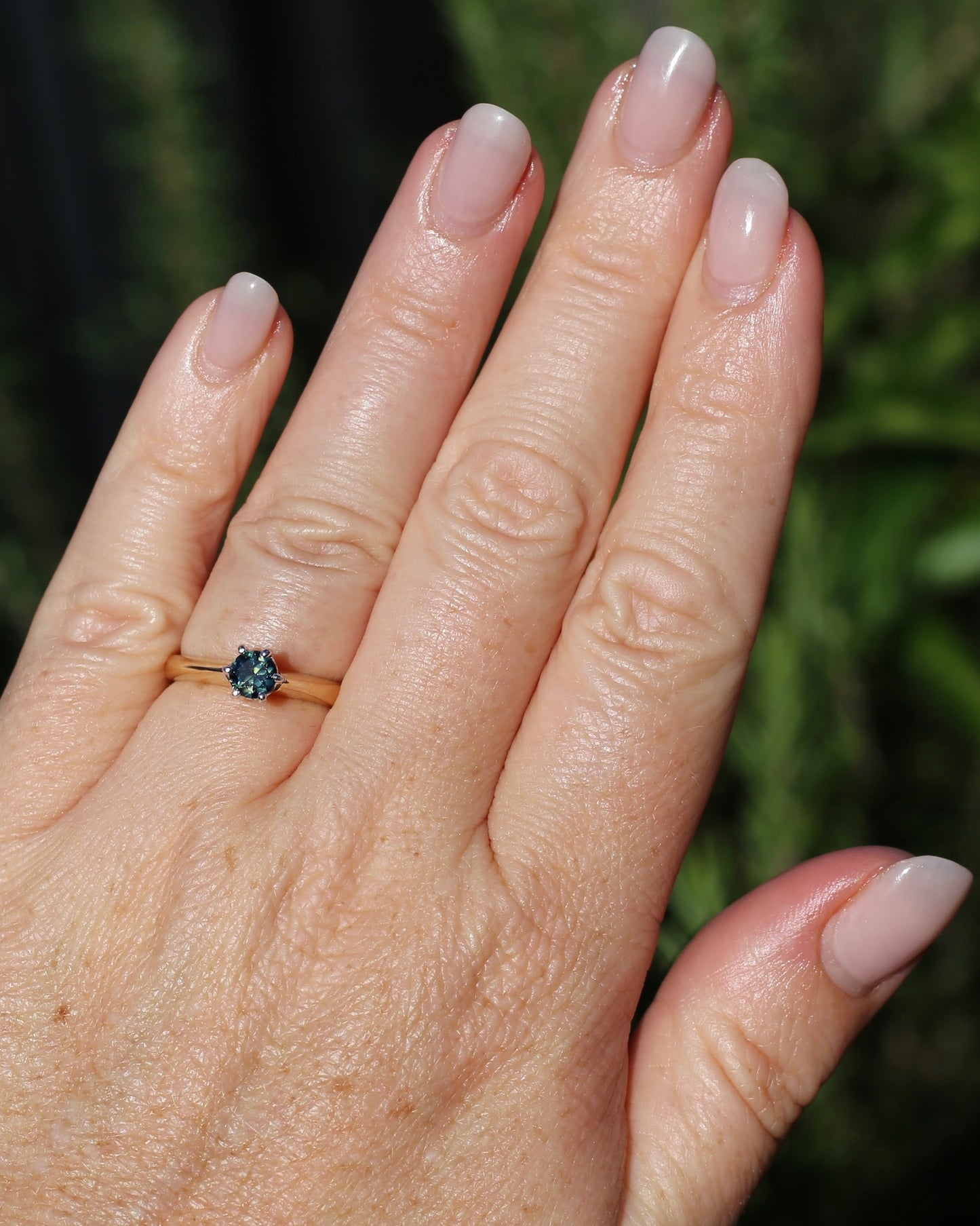 0.55ct Australian Parti Sapphire, 6 Claw Setting, 9ct White and Yellow Gold, size 7 or O, 3.52g