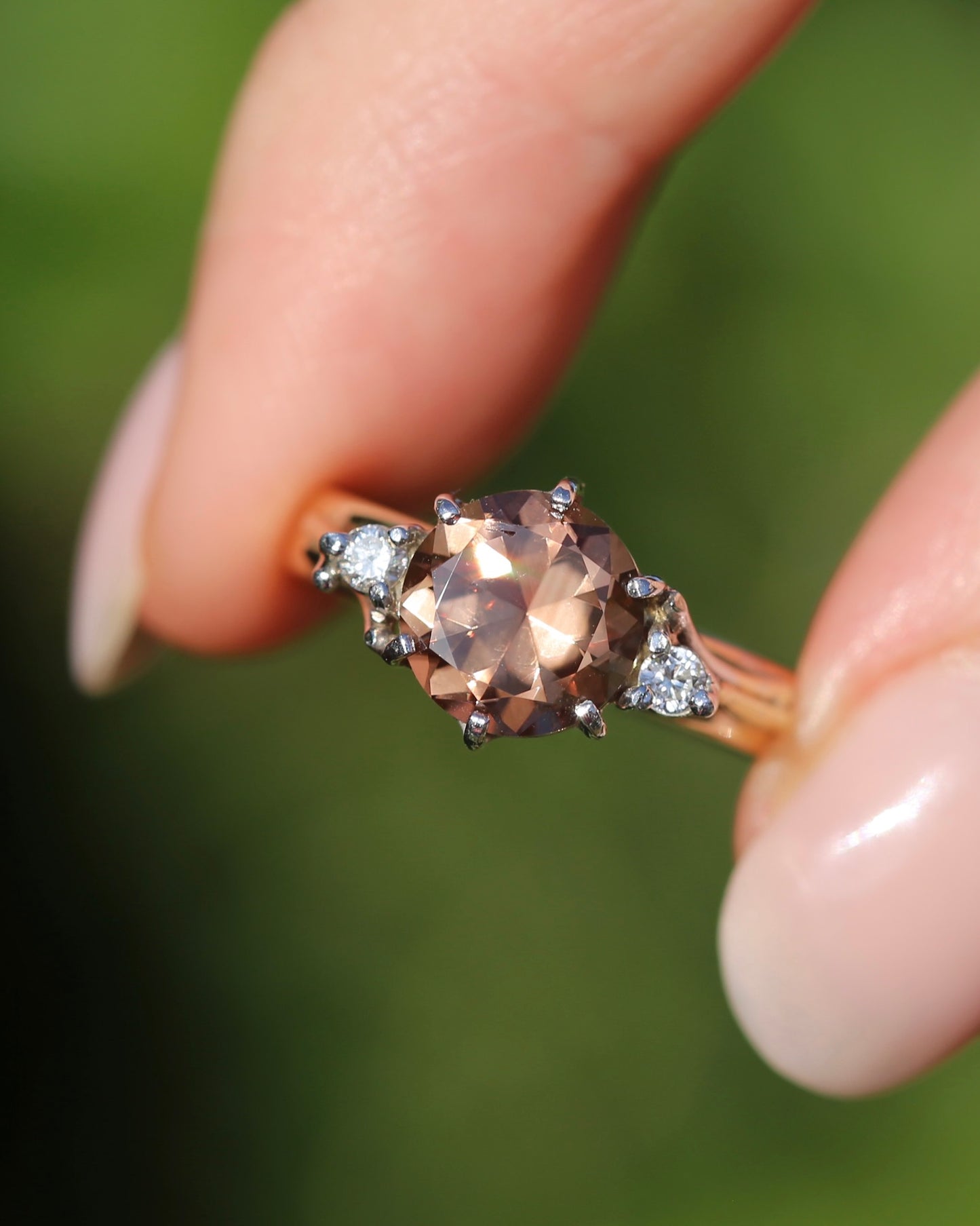 Vintage Circa 1960s 3.44ct Zircon and Diamond Trilogy, 9ct Yellow and White Gold, size 8 or Q, 3.95g