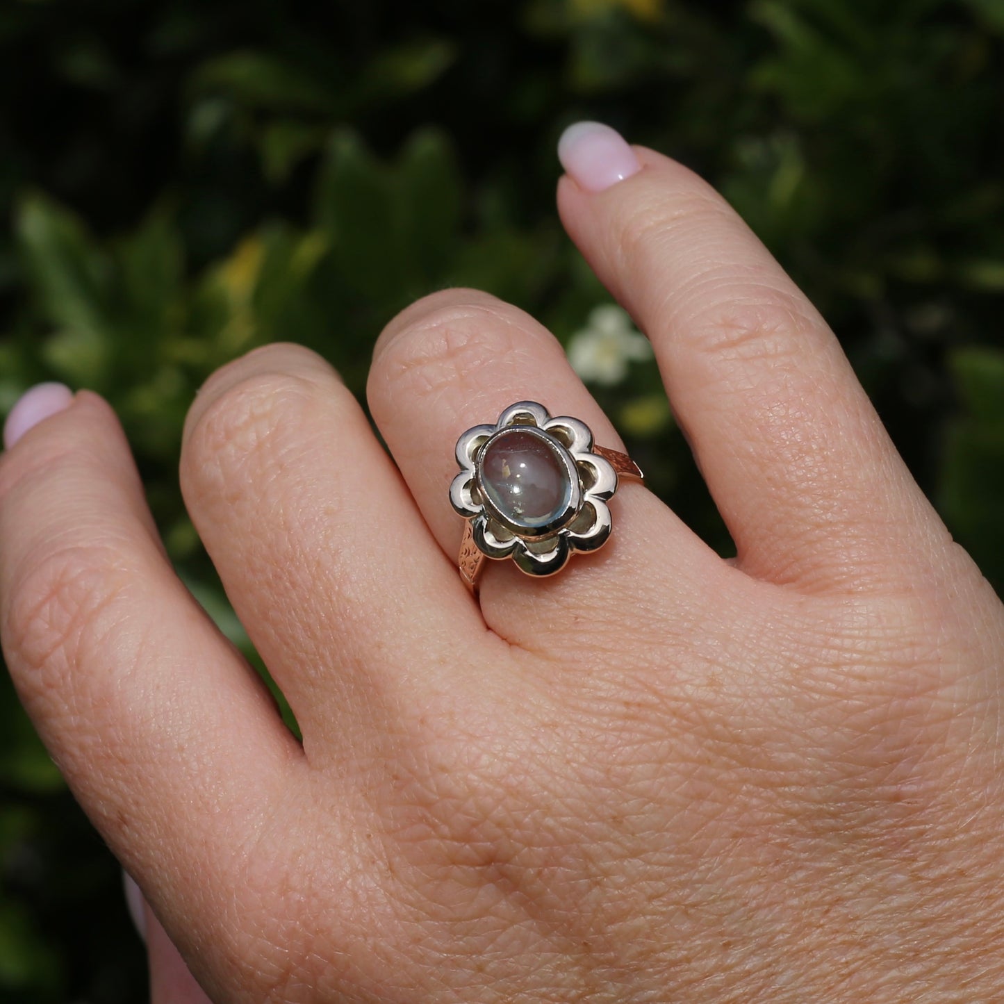 2.35ct Natural Aquamarine Cabochon in Vintage Floral 9ct Gold Ring, size O or 7.25