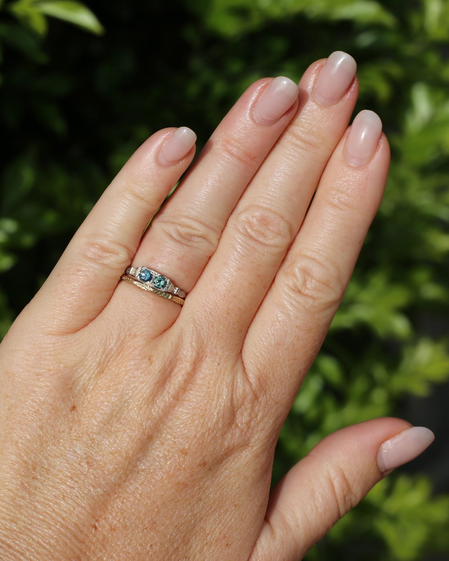 ON HOLD Delicate Vintage Australian Parti Toi et Moi, 9ct White and Yellow Gold, size N or just over 6.75, 1.39g