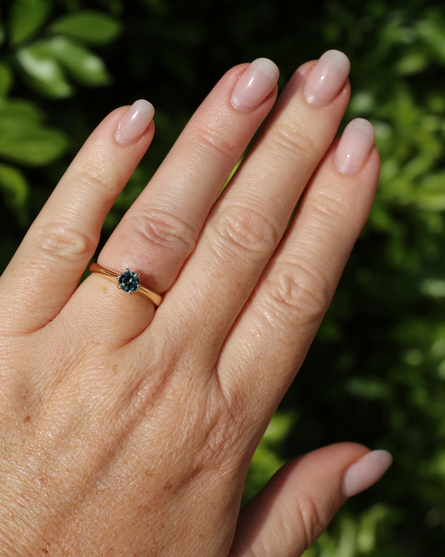 0.55ct Australian Parti Sapphire, 6 Claw Setting, 9ct White and Yellow Gold, size 7 or O, 3.52g