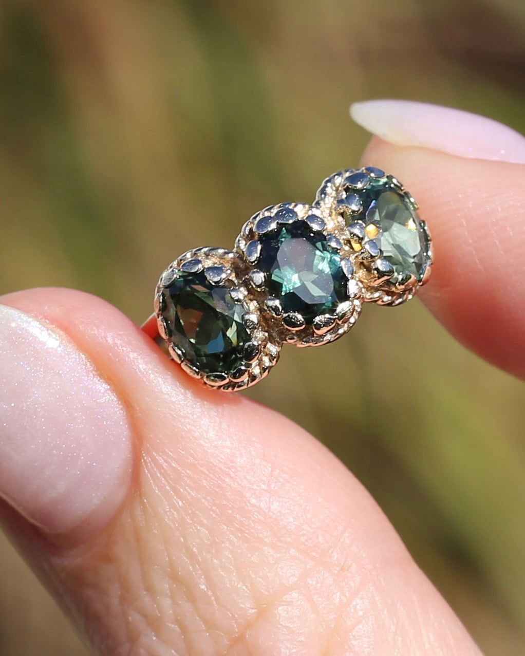 3ct Green Parti Sapphire Claw Set Vintage Ring, 9ct Yellow Gold, size 6 or L1/2