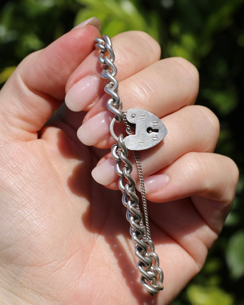 Vintage Silver Curb Bracelet with French Vintage Hallmarks, 21g