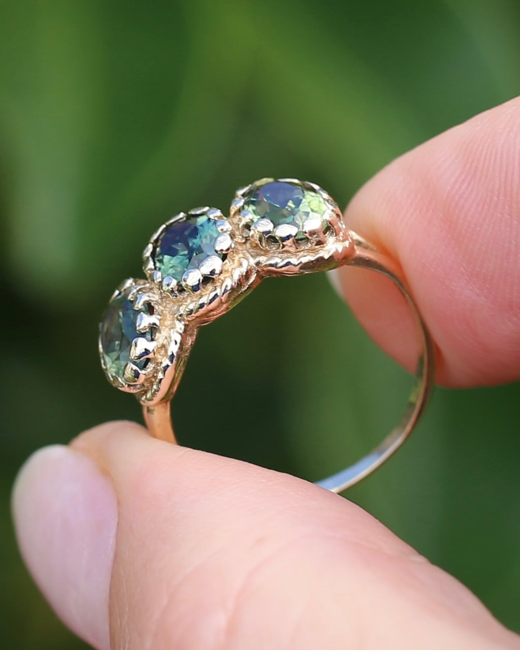 3ct Green Parti Sapphire Claw Set Vintage Ring, 9ct Yellow Gold, size 6 or L1/2