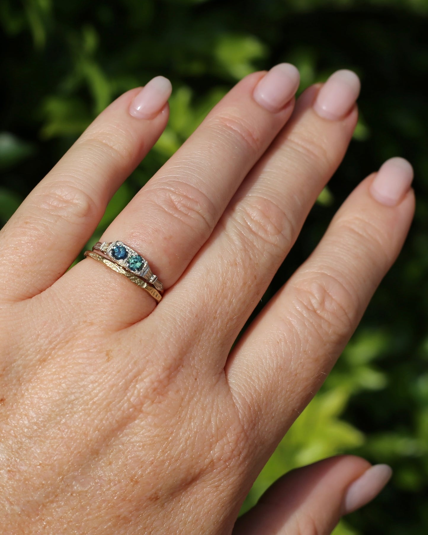ON HOLD Delicate Vintage Australian Parti Toi et Moi, 9ct White and Yellow Gold, size N or just over 6.75, 1.39g