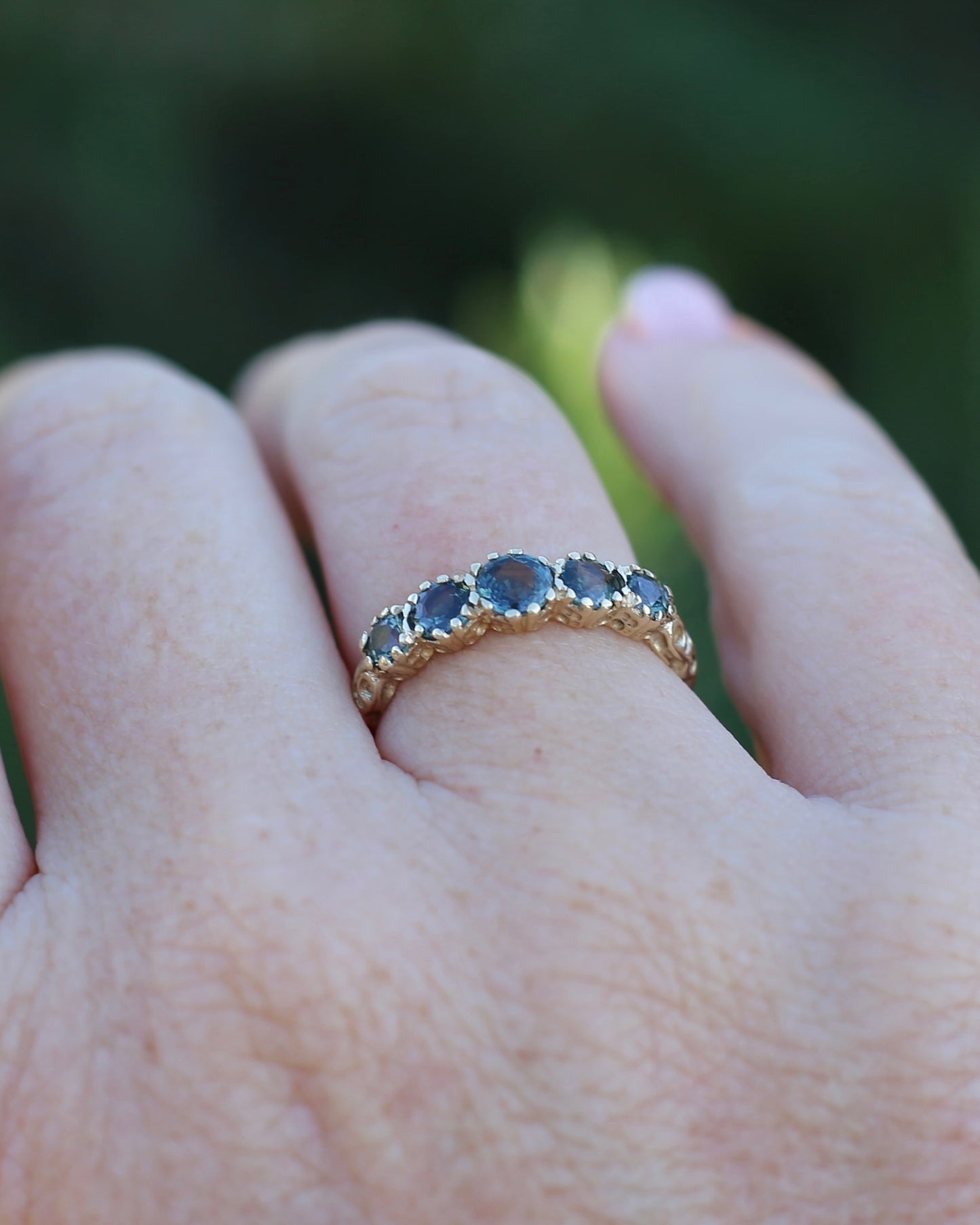 1.58ct Parti 5 Stone Multi Claw Set Vintage Ring, 9ct Yellow Gold, size P or 7.5
