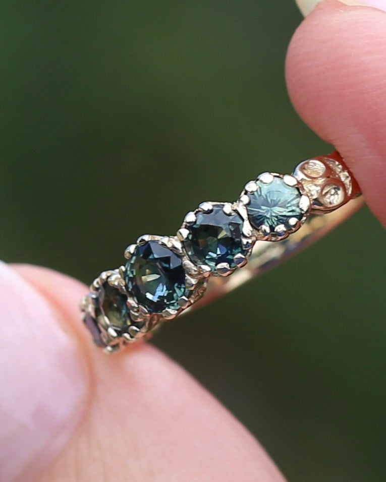 1.58ct Parti 5 Stone Multi Claw Set Vintage Ring, 9ct Yellow Gold, size P or 7.5