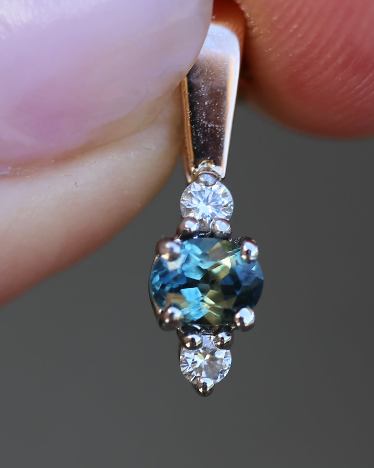 Vintage 0.55ct Parti Sapphire and 0.11ct Diamond Trilogy Pendant, 1.00g