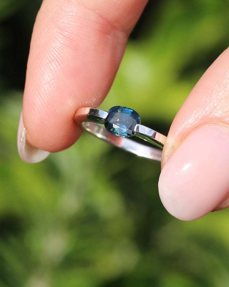 Australian Parti Sapphire Ring in Silver, size P or 7.75, 2.7g