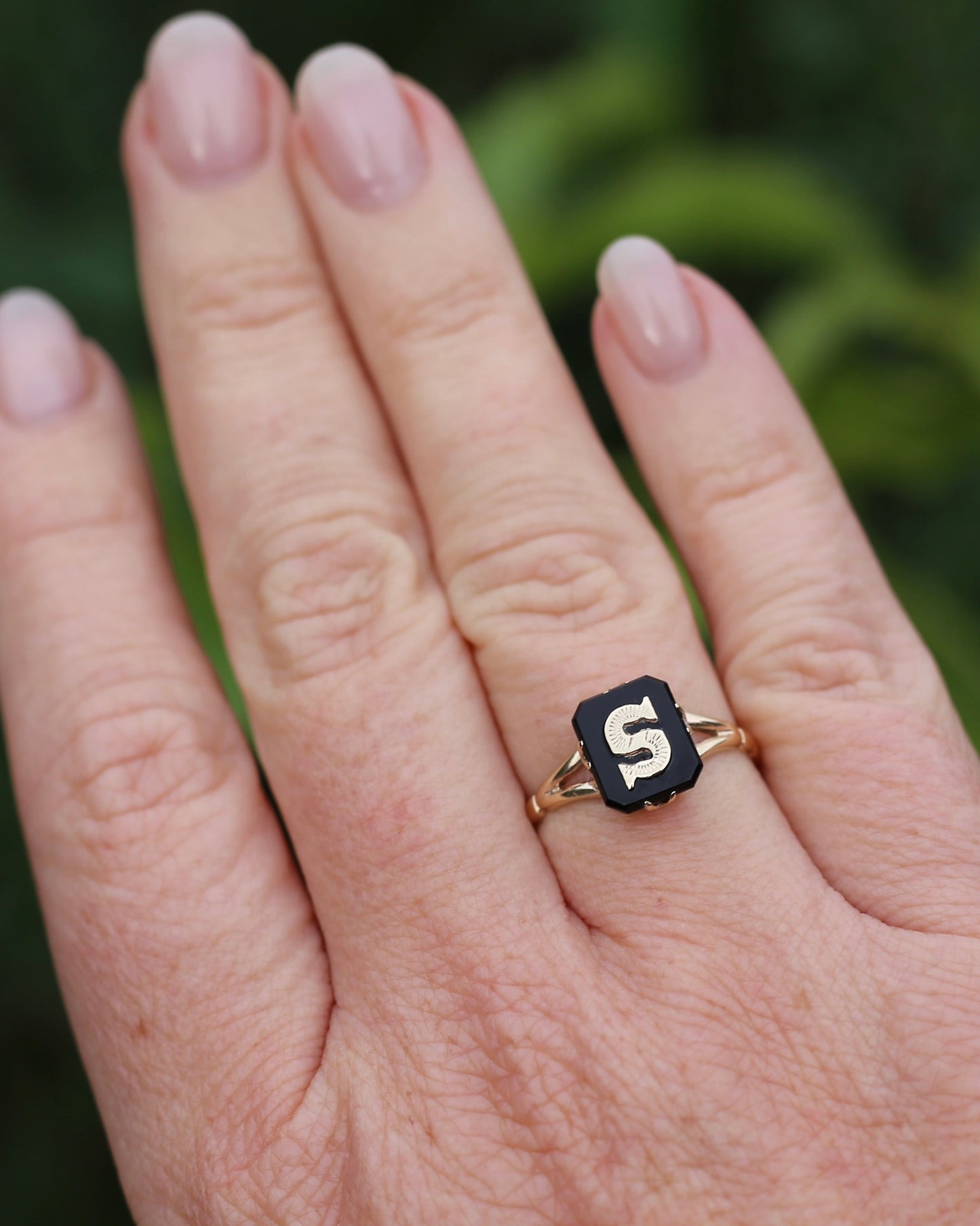 "S" Vintage Onyx and 9ct Yellow Gold Signet Ring, 9ct Yellow Gold, size 8 or P1/2