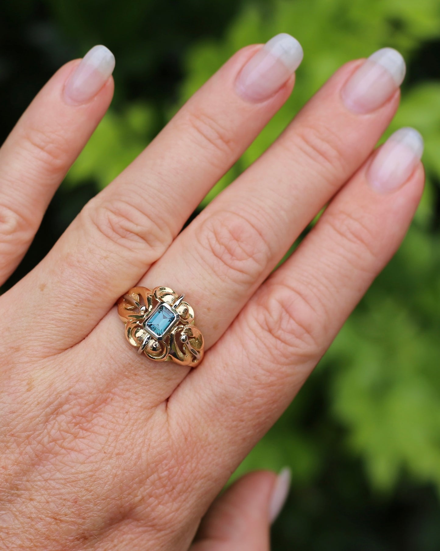 East African Emerald Cut Teal Parti Sapphire in 1940s Italian Made 18ct Mixed Metal Handmade ring, size S or 9.25 with valuation