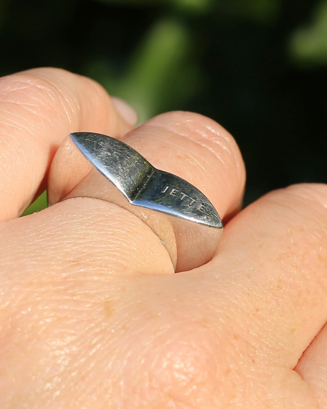 German Jette Ring, Sterling Silver, 8.1g, size O or 7.25 (feels more like N1/2)