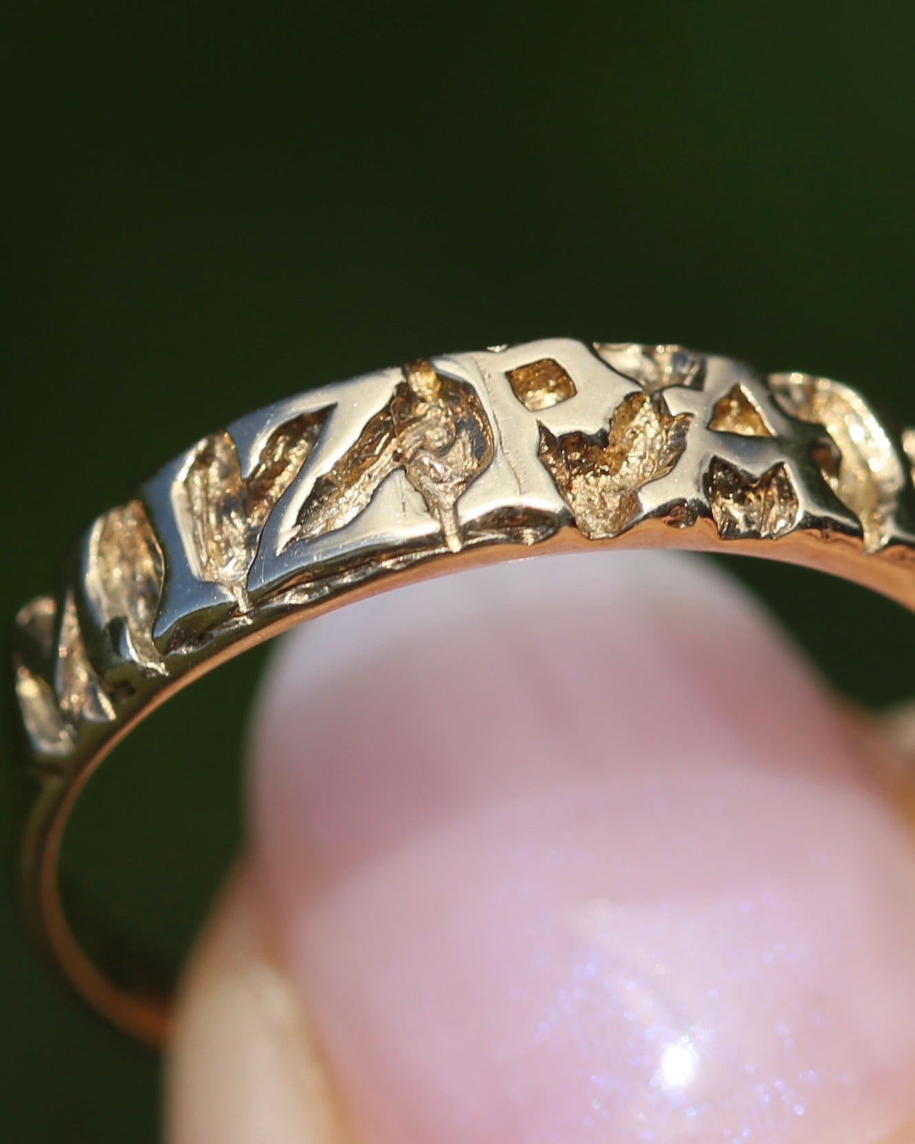 MIZPAH ring, 9ct Yellow Gold, size P or 7.75
