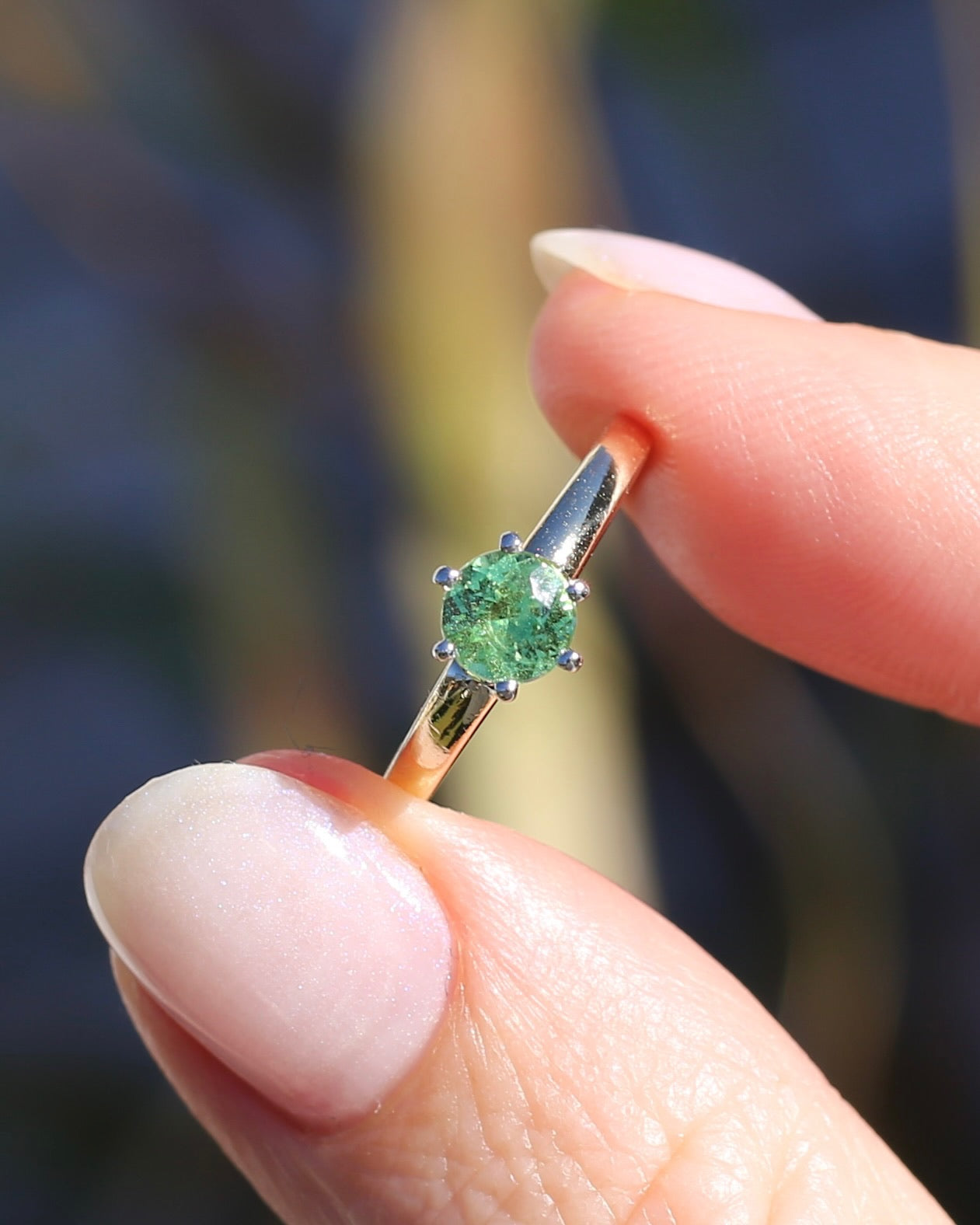 0.75ct Tsavorite - Light Grossular Green Garnet - in Vintage 14ct Yellow and White Gold Setting, size J1/2 or 5
