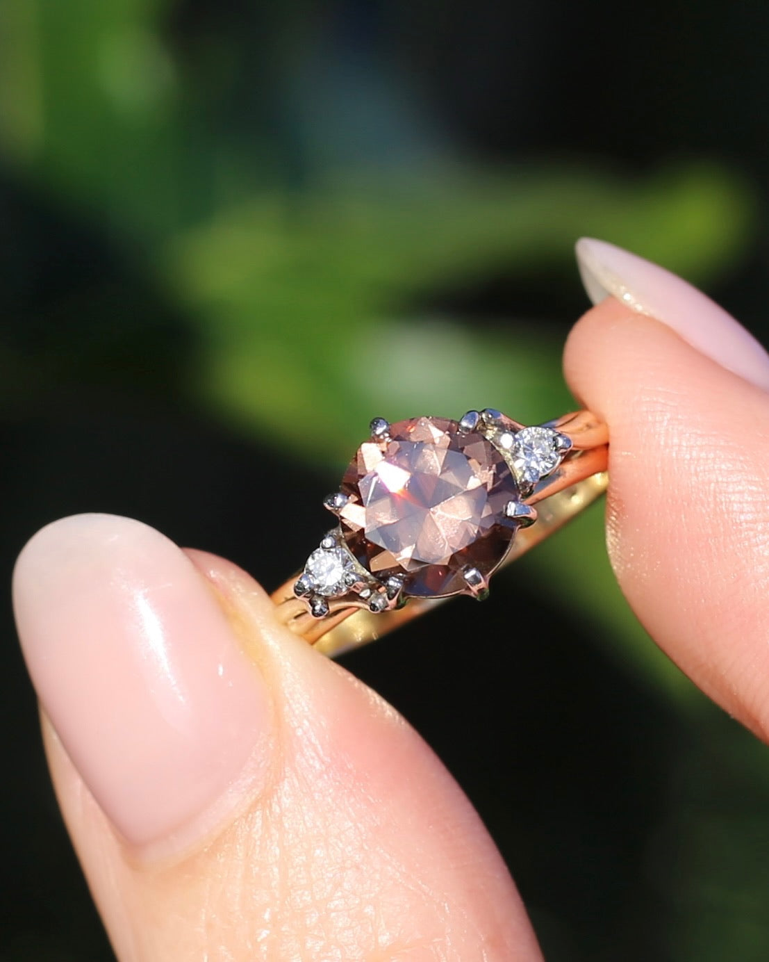 Vintage Circa 1960s 3.44ct Zircon and Diamond Trilogy, 9ct Yellow and White Gold, size 8 or Q, 3.95g
