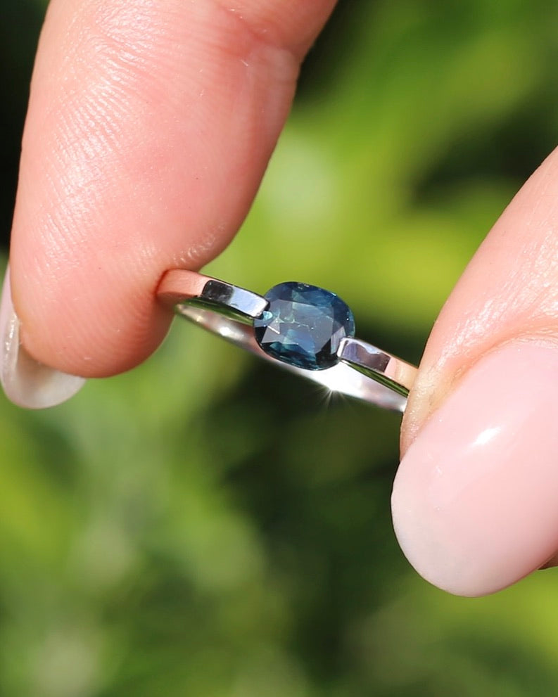 Australian Parti Sapphire Ring in Silver, size P or 7.75, 2.7g