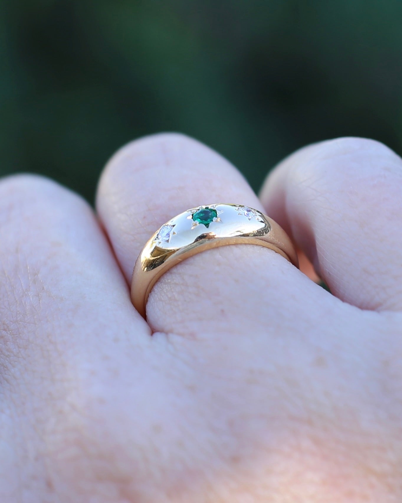 1975 Made Natural Emerald and Diamond Star Set Trilogy, 18ct Yellow Gold, size 7.75 or just under P1/4