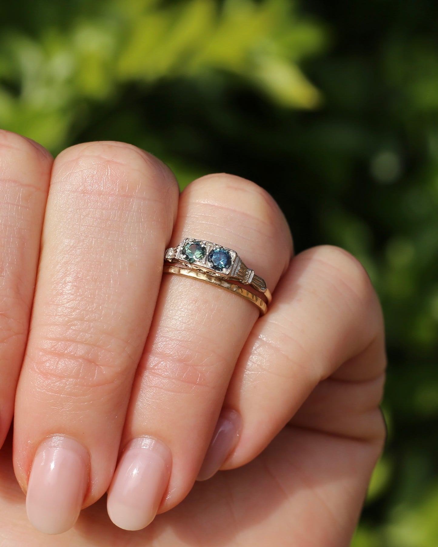 ON HOLD Delicate Vintage Australian Parti Toi et Moi, 9ct White and Yellow Gold, size N or just over 6.75, 1.39g