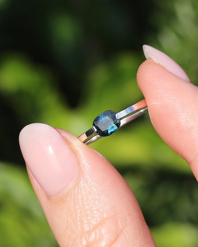 Australian Parti Sapphire Ring in Silver, size P or 7.75, 2.7g