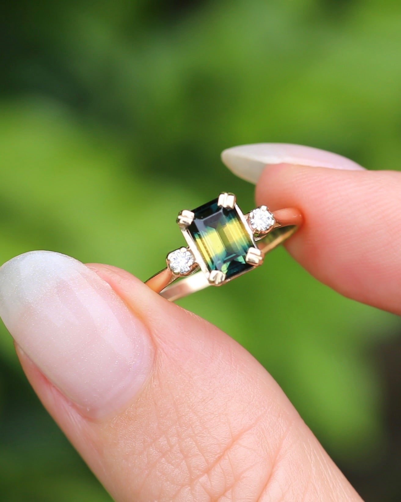 Vintage 1.5ct Emerald Cut Parti Sapphire and Diamond trilogy, 9ct Yellow Gold, size N or 6.75