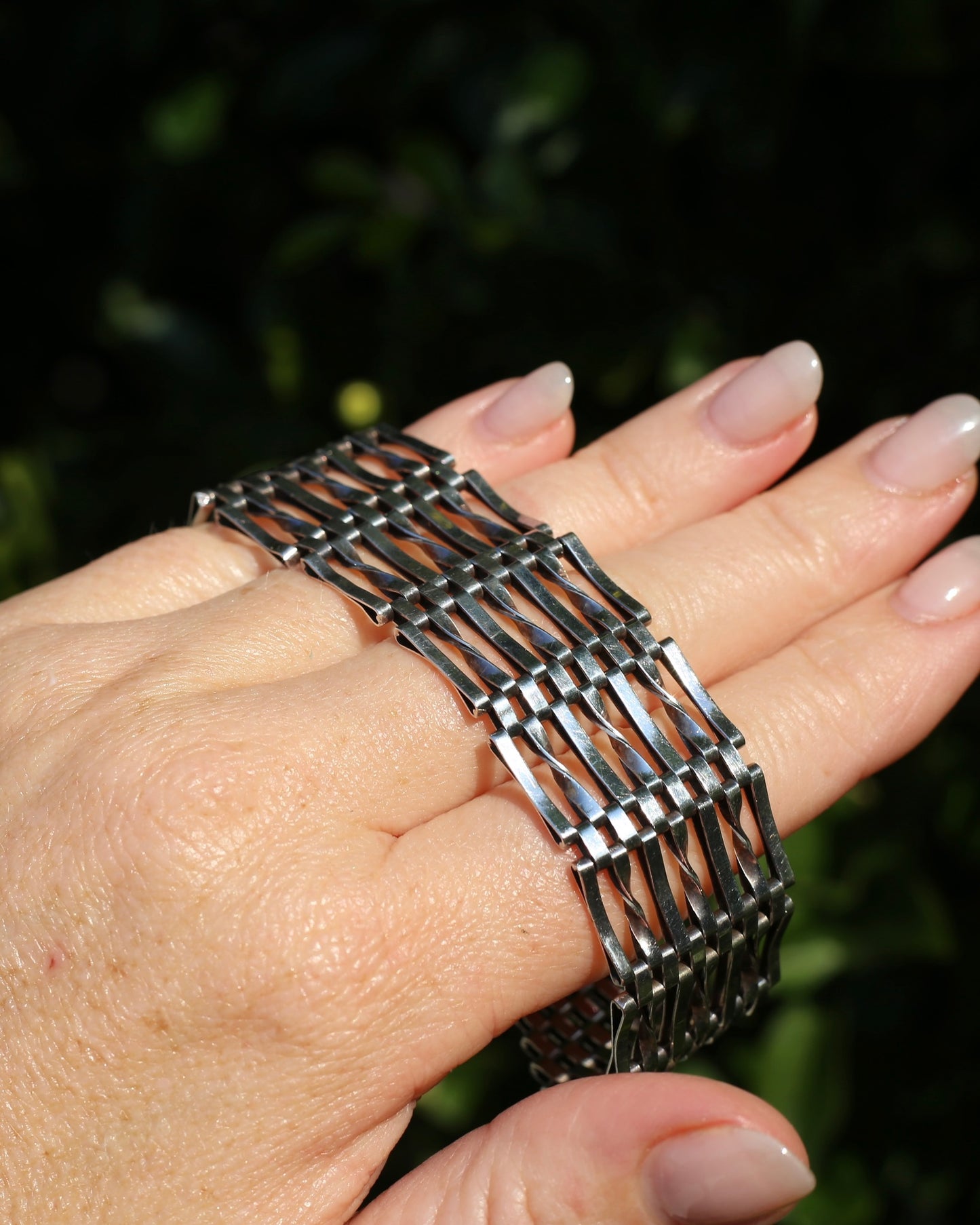 1978 London Made Gate Bracelet with Heart Padlock and Safety Chain, 19cm, 24.7g