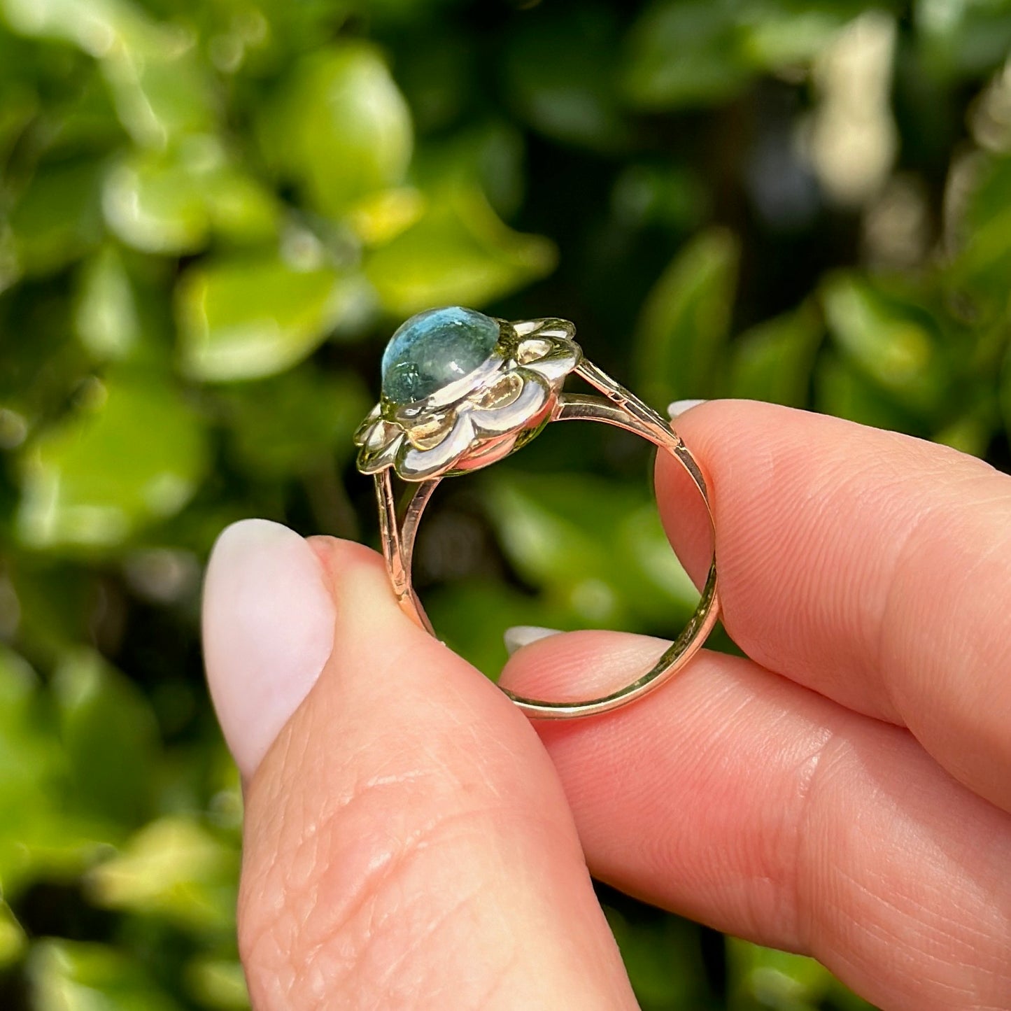 2.35ct Natural Aquamarine Cabochon in Vintage Floral 9ct Gold Ring, size O or 7.25
