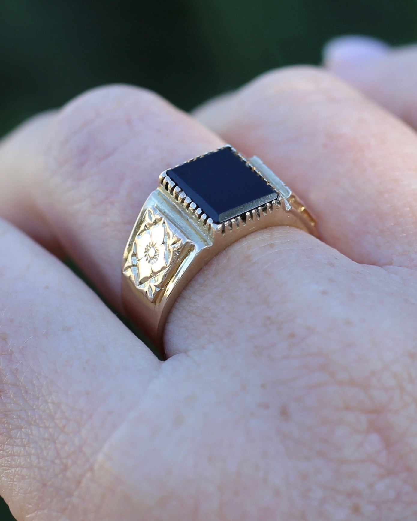 Chunky 1979 Onyx Signet with Floral Shoulders, 9ct Yellow Gold, size 10 or U