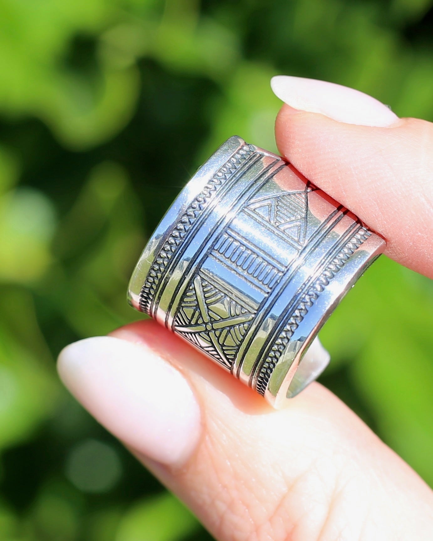 Wide Sterling Silver Etched Cigar Band, Comfort Fit Back, size P or 7.5 (fits more like an O or 7)