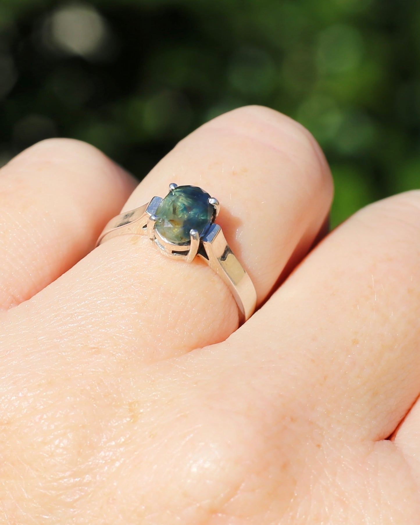 Bi Colour Natural Sapphire, Sterling Silver, size O or 7.25