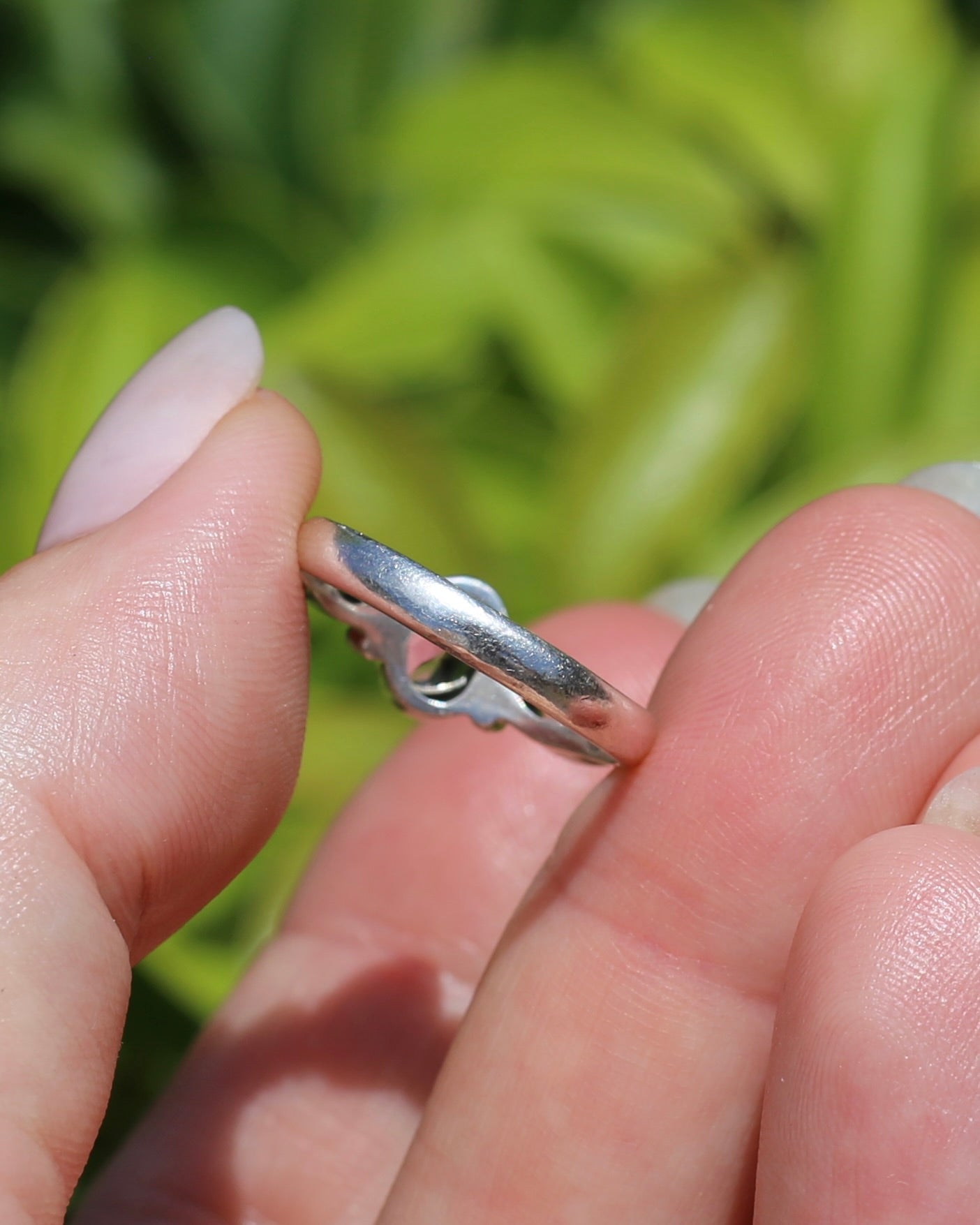 Amethyst & Peridot Bezel Set Trilogy Ring, Sterling Silver, size N or 6.75, 2.7g